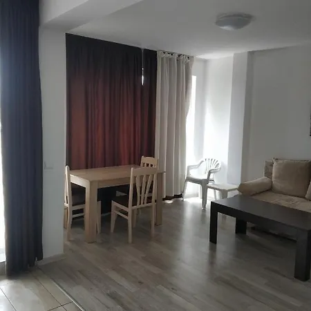 Aparthotel Zoleks *
